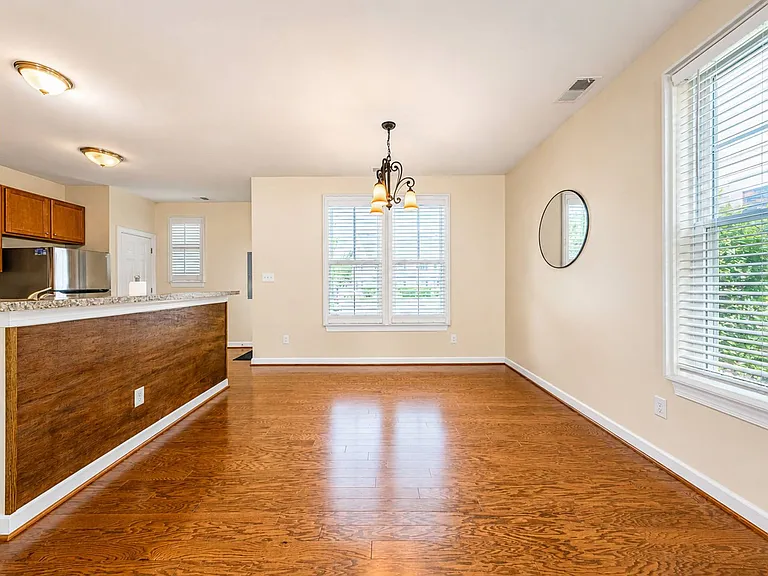 4306 Casey Blvd — Photo 3