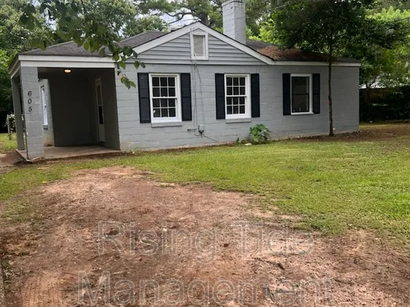 605 W Shawnee Dr, Montgomery, AL 36107