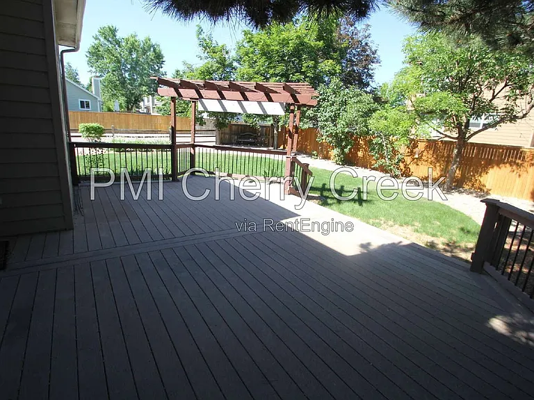 9800 Foxhill Cir — Photo 26