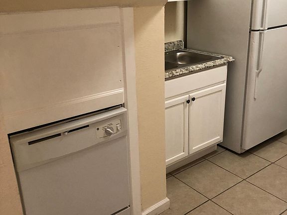 2nd image of 128 Handley APT 2