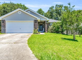 9931 Hamakua St, Diamondhead, MS 39525