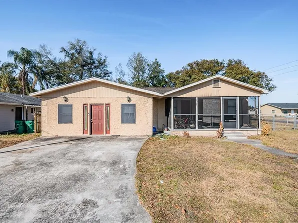 5945 20th St, Zephyrhills, FL 33542