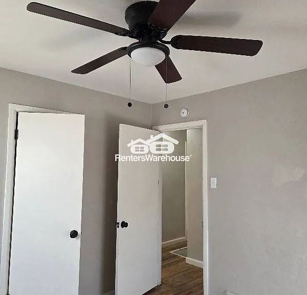 104 Fenwick Dr — Photo 5