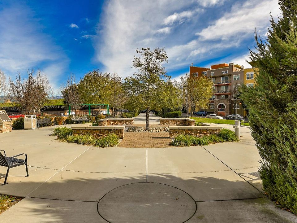 1st image of 2051 Mary Helen Ln