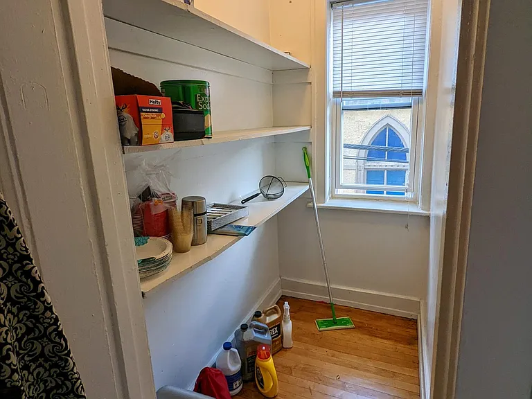 1944 N Spaulding Ave #2B — Photo 11