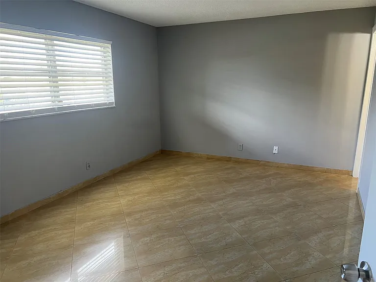 9272 SW 3rd St #410 — Photo 6