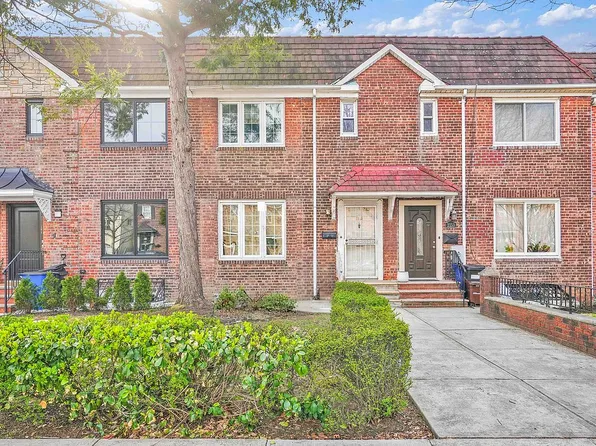 2151 47th St, Astoria, NY 11105