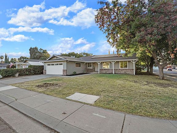 2nd image of 7143 Shoreham Pl