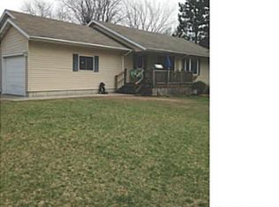 2103 Edgewood Ln, Eau Claire, WI 54703