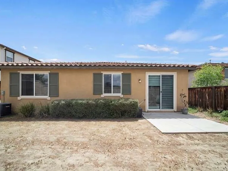 45019 Carla Ct — Photo 9