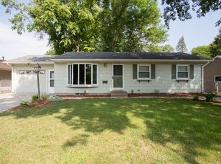 3394 Mount Vernon Dr, Waterloo, IA 50701