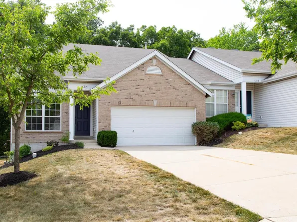 1385 Parkview Estates Dr, Ballwin, MO 63021