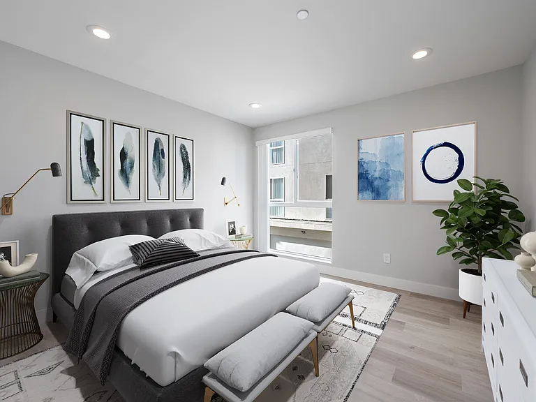 2727 S La Brea Ave — Photo 11