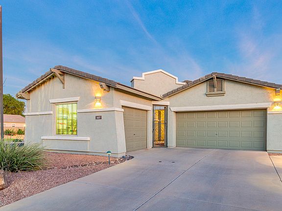 3rd image of 907 E La Costa Pl