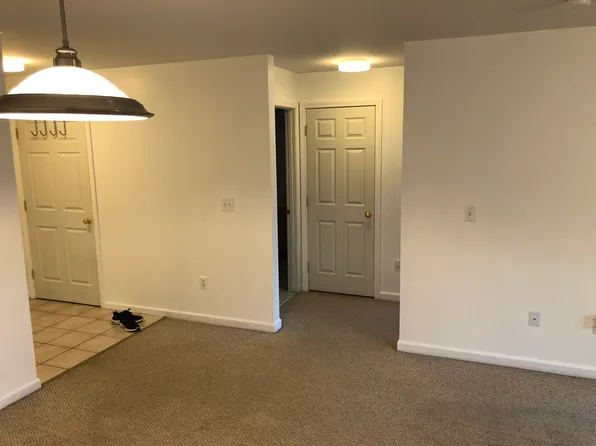 303 Lime Kiln Rd #D26, South Burlington, VT 05403