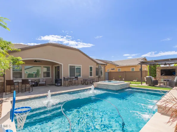 2318 E FANDANGO Drive, Gilbert, AZ 85298