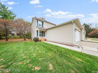 3153 Megan Dr, Waterford, MI