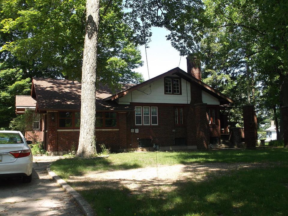 1st image of 4896 Huntoon Ave