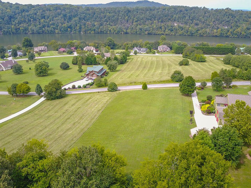 1st image of Marble View Dr