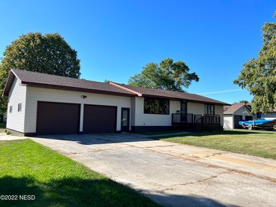 211 16th St NW, Watertown, SD, 57201