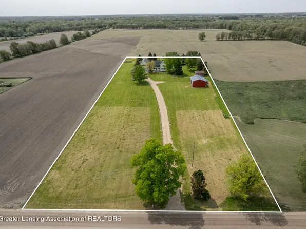 6115 W Island Rd, Saint Johns, MI 48879