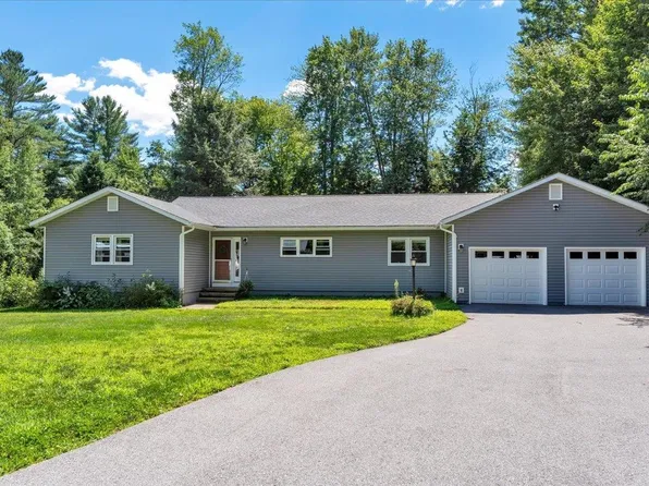 33 Winterlane Circle, Essex, VT 05452