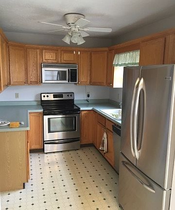 4th image of 2870 Twelve Oaks Dr