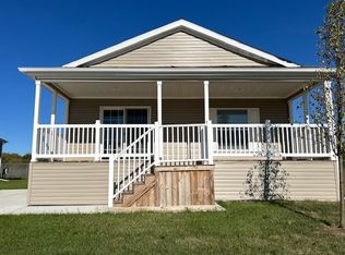 24261 Redwood Dr #261, Chelsea, MI 48118