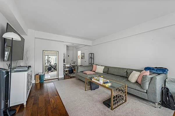 Rented by Compass | media 3