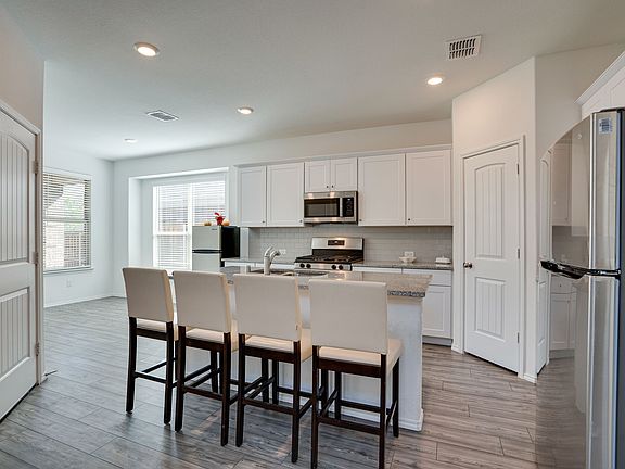 4th image of 2349 Opaline Dr