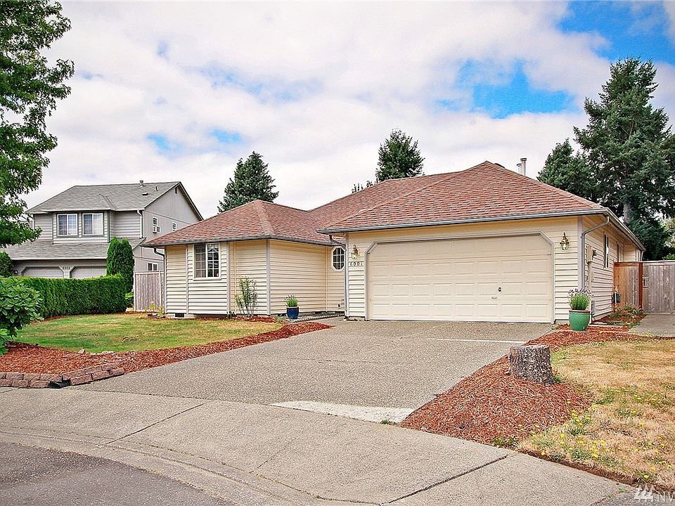 1st image of 6001 Thornbury Pl SE