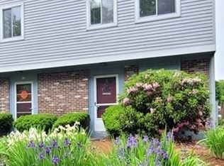 9 Apple Tree Hill Rd #9, Hopkinton, MA 01748