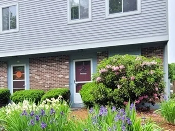 9 Apple Tree Hill Rd #9, Hopkinton, MA 01748