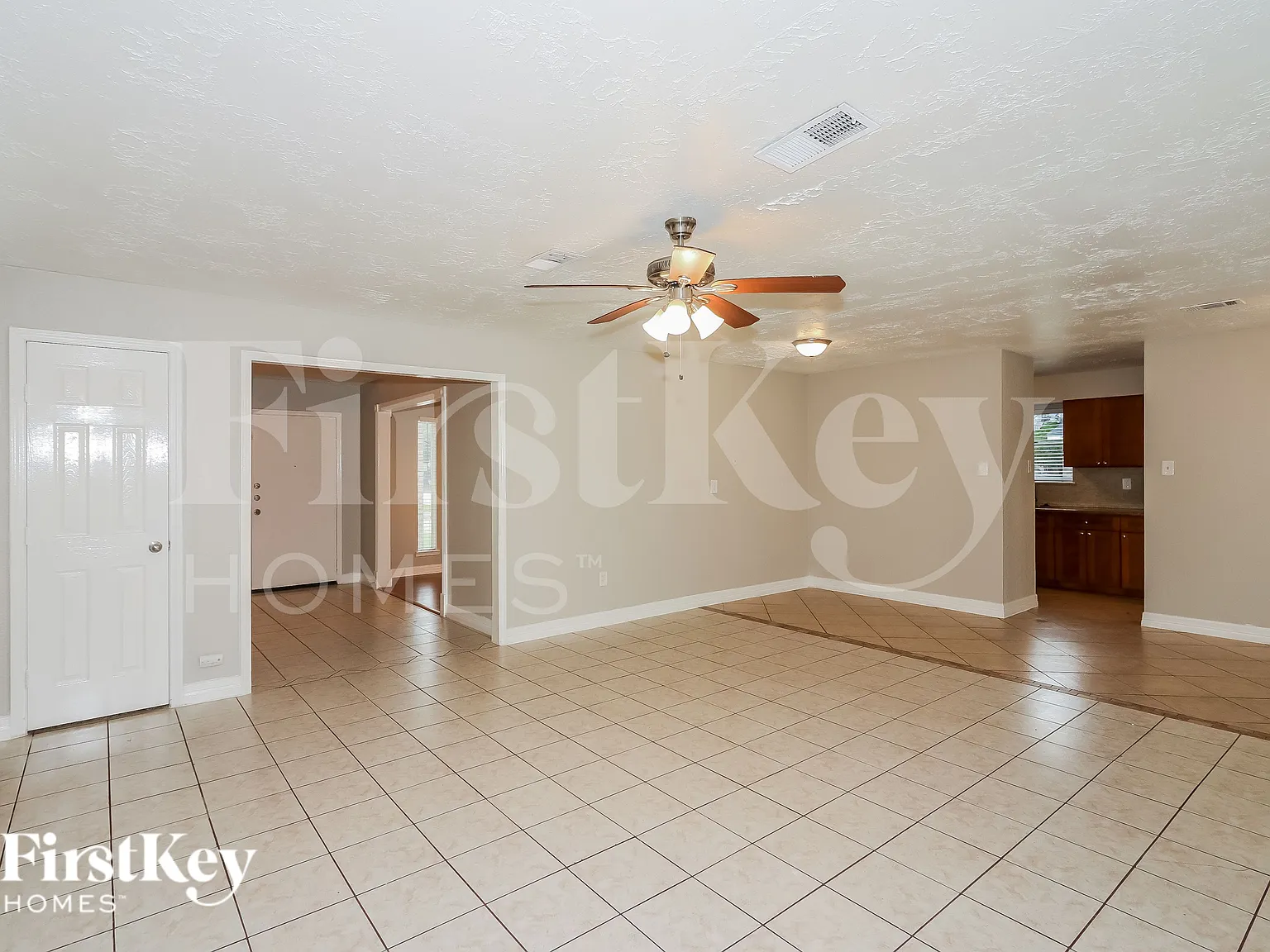 4 bed, 2.0 bath, 2182 sqft, $1,710 — Photo 4