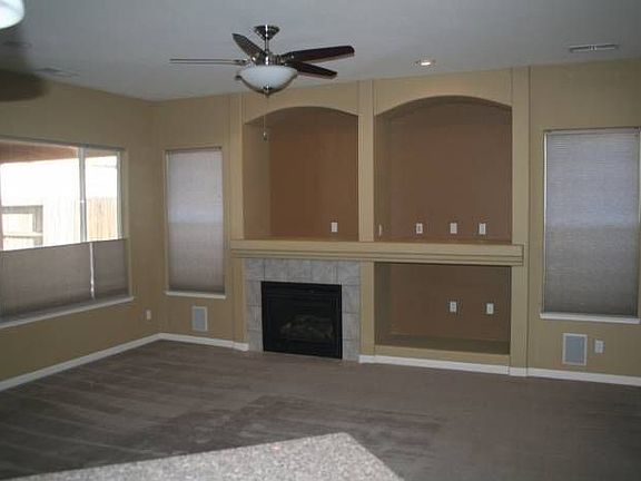 Built in Media Center w/c