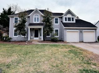 21 Horseshoe Dr, Mount Laurel, NJ 08054