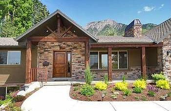1st image of 4531 S Park Hill Dr