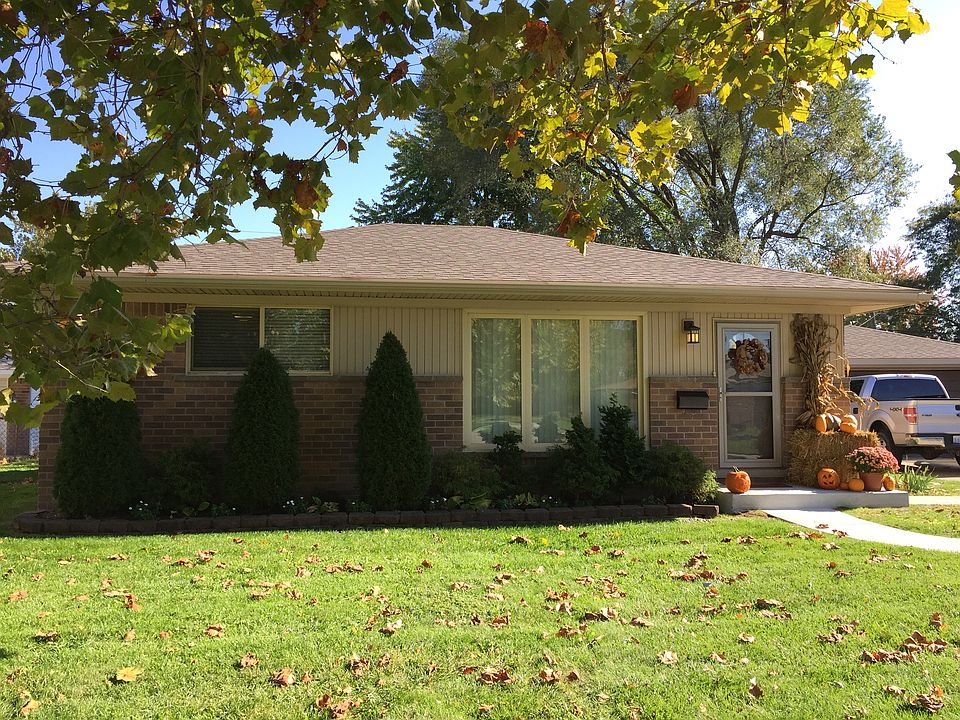 1st image of 31204 Newport Dr