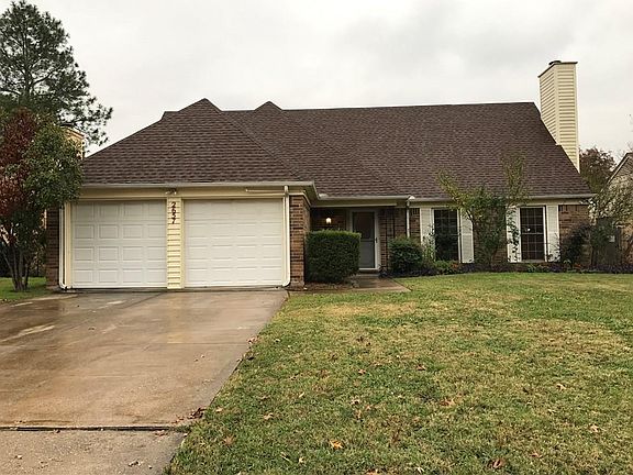 2nd image of 2657 Channing Dr