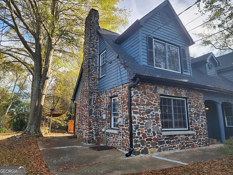 1114 Fayetteville Rd SE — Photo 22