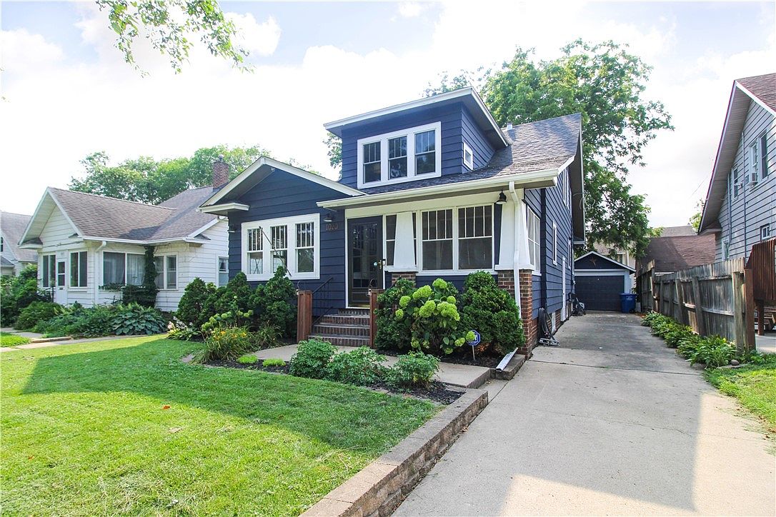 1020 37th St, Des Moines, IA 50311 Zillow