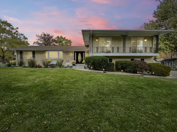 10920 Charlemagne Dr, Indianapolis, IN 46259