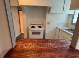 1917 N 50th St, Seattle, WA 98103