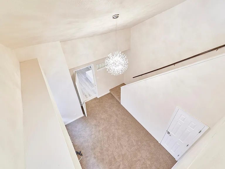 1421 N Park Pl — Photo 60