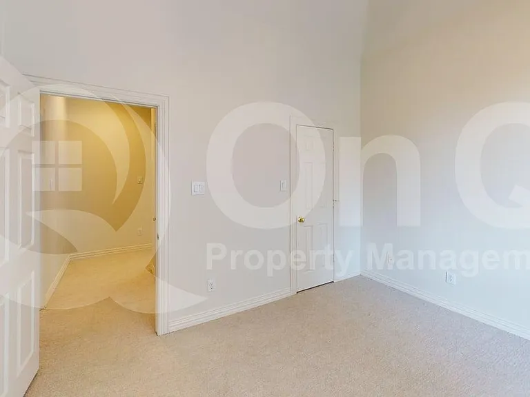 1306 Granger Dr — Photo 14