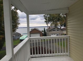 1136 Walnut Grove Rd, Bridgeport, NY 13030