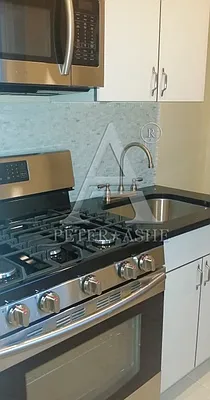 Rented by Peter Ashe | media 9