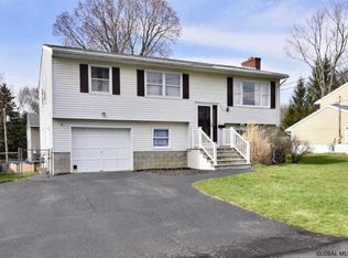 225 Starr Ave, Schenectady, NY 12304