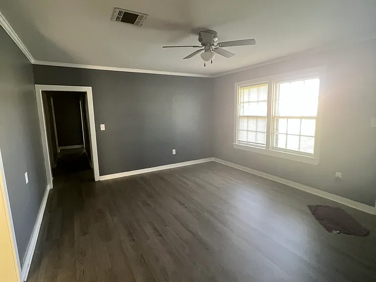 303 W Line Ave — Photo 5
