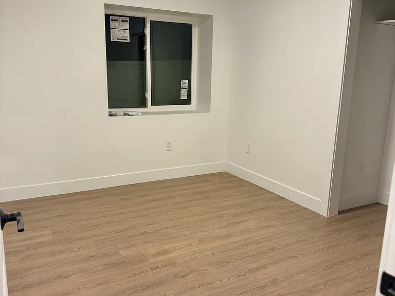 701 Clarendon Ave #B — Photo 8